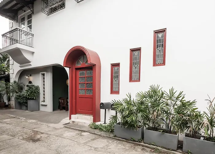 Miranamin Nest Rosal - Garden View In Unique Historic Estate With Indoor Plunge Pool, Self-service Breakfast, Guest Kitchen Apartment